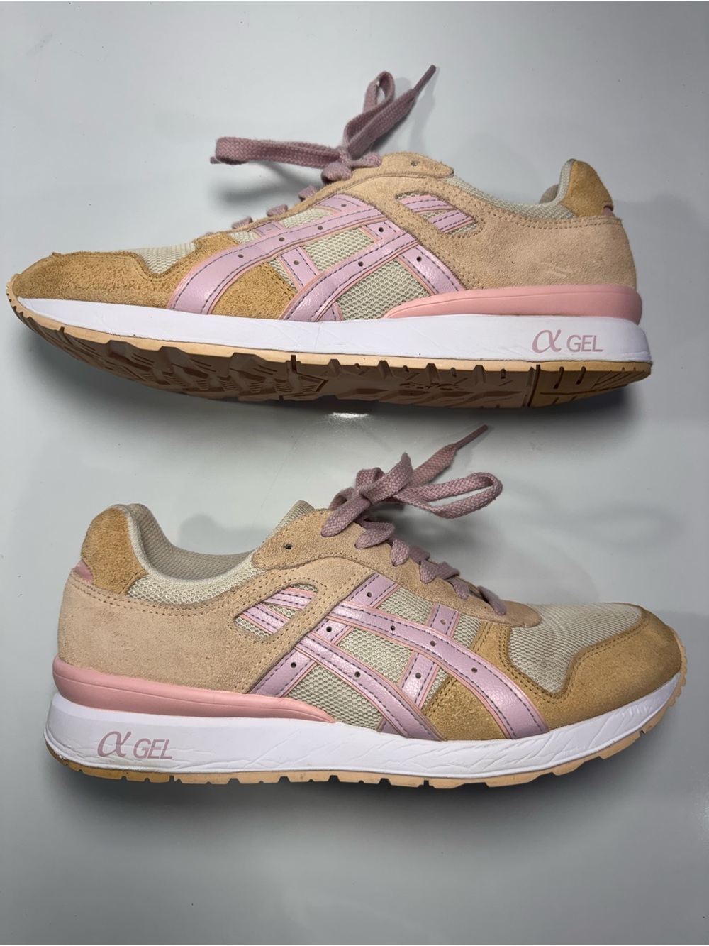 ASICS GT-II Women’s 10 Fawn White Peach Pink Suede Mesh GEL Sneakers